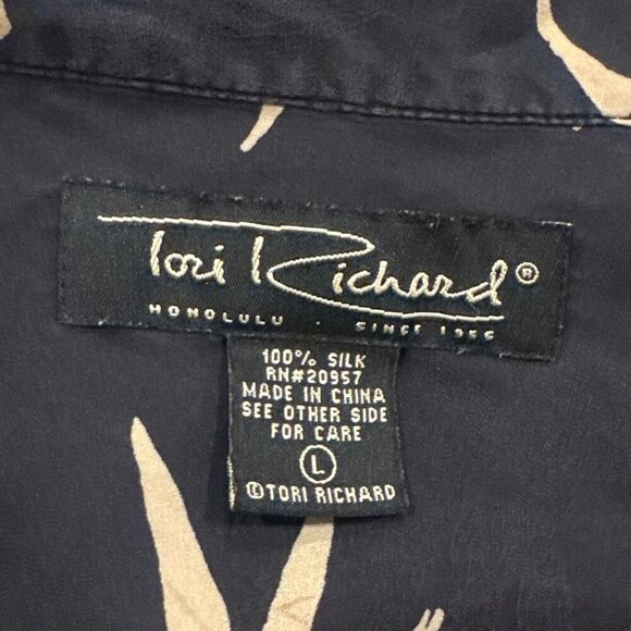 Tori Richard silk shirt size Large - Picture 2 of 3